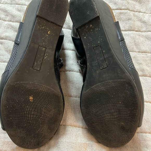 Hocus Pocus Wedge - Picture 5 of 7